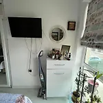 луксозен анастасия-сарафово на 150м от морето Apartamento *
