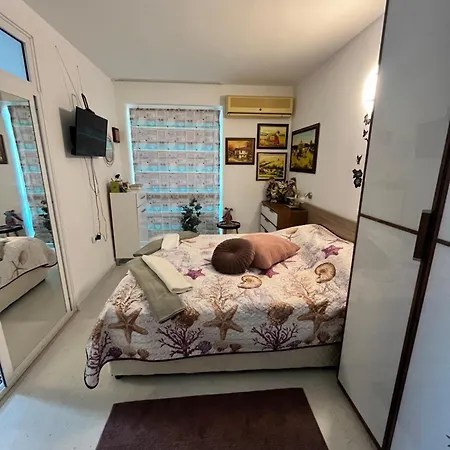 луксозен анастасия-сарафово на 150м от морето Appartement