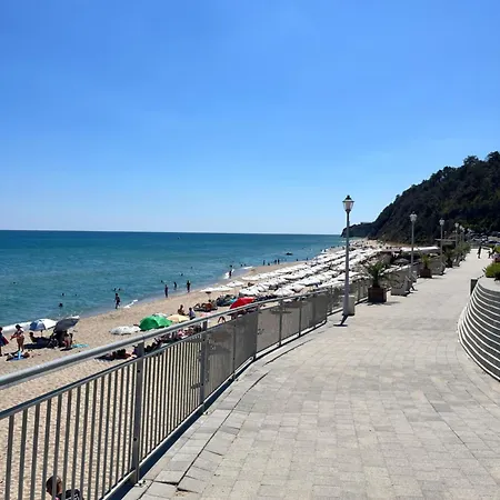 анастасия-бяла Seaside на 100м от плажа Lägenhet Bjala